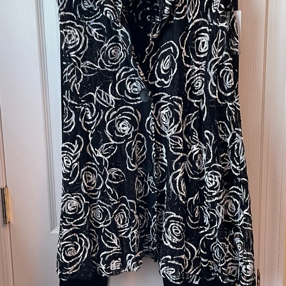 Fun vest/jacket - Picture 2 of 7